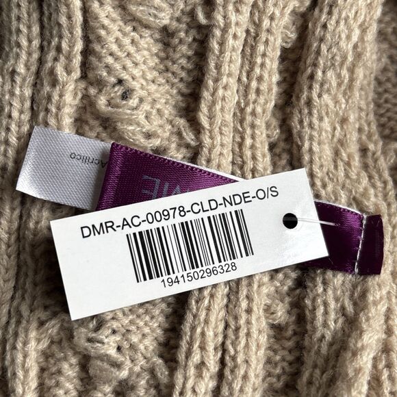 NWT Adore Me Beige Knit Beanie Hat With Fur Pom Pom One Size - Picture 7 of 7